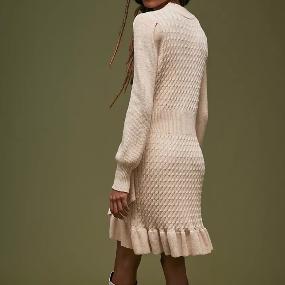 Flat White Anthropologie Tan Cable Ruffle Sweater Dress size XS - Picture 2 of 10